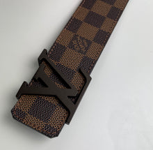 Load image into Gallery viewer, Louis Vuitton initiales belt in damier ebene 40MM