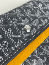 Load image into Gallery viewer, Goyard small pouch in grey canvas