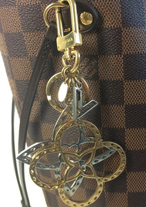 Louis Vuitton neo tapage charm/ key holder