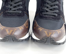 Load image into Gallery viewer, Louis Vuitton Run Away trainers EU/IT40