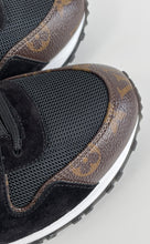 Load image into Gallery viewer, Louis Vuitton Run Away trainers EU/IT40
