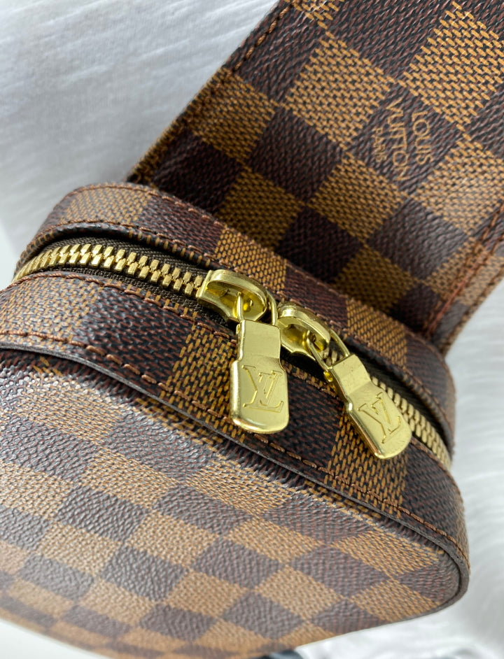 Louis Vuitton Geronimo Belt Bag, Luxury, Bags & Wallets on Carousell