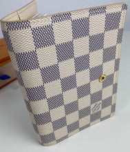 Load image into Gallery viewer, Louis Vuitton small ring agenda cover
