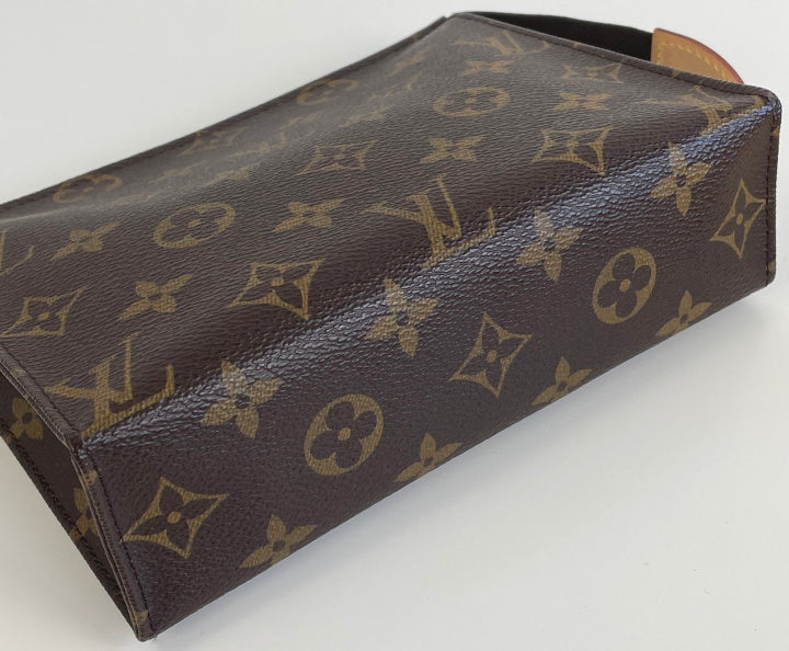 Louis Vuitton toiletry 19 with insert – Lady Clara's Collection