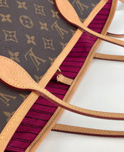 Load image into Gallery viewer, Louis Vuitton neverfull MM with pochette