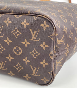 Louis Vuitton neverfull MM with pochette