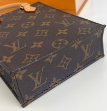 Load image into Gallery viewer, Louis Vuitton Petit Sac Plat in monogram