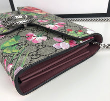 Load image into Gallery viewer, Gucci supreme  dionysus blooms wallet on chain