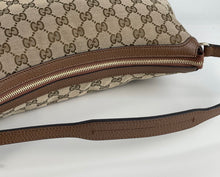 Load image into Gallery viewer, Gucci GG large bree  hobo bag