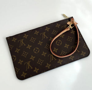 Louis Vuitton pochette monogram