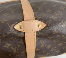 Load image into Gallery viewer, Louis Vuitton saumur 35 monogram messenger bag