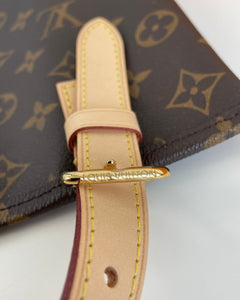 Louis Vuitton shoe pouch dopp kit