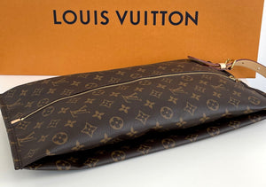 Louis Vuitton shoe pouch dopp kit