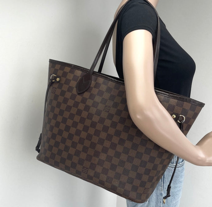 Louis Vuitton Neverfull MM size in damier ebene