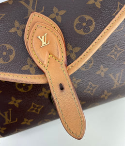 Louis Vuitton ivy in monogram