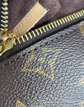 Load image into Gallery viewer, Louis Vuitton pochette metis in monogram