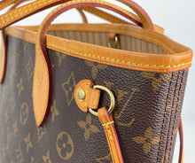 Load image into Gallery viewer, Louis Vuitton neverfull pm in monogram