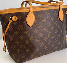 Load image into Gallery viewer, Louis Vuitton neverfull pm in monogram