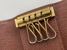 Load image into Gallery viewer, Louis vuitton 4 keyholder in monogram