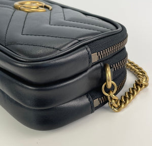 Gucci Marmont mini chain bag in black