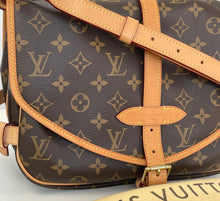 Load image into Gallery viewer, Louis Vuitton saumur MM 30