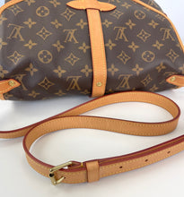 Load image into Gallery viewer, Louis Vuitton saumur MM 30