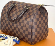 Load image into Gallery viewer, Louis Vuitton speedy 25 damier ebene
