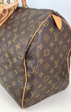 Load image into Gallery viewer, Louis Vuitton keepall 50 in monogram canvas