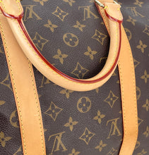 Load image into Gallery viewer, Louis Vuitton keepall 50 in monogram canvas