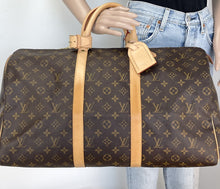Load image into Gallery viewer, Louis Vuitton keepall 50 in monogram canvas