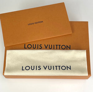 Louis Vuitton easy pouch on strap in black epi leather