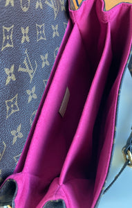 Louis Vuitton pochette metis love lock