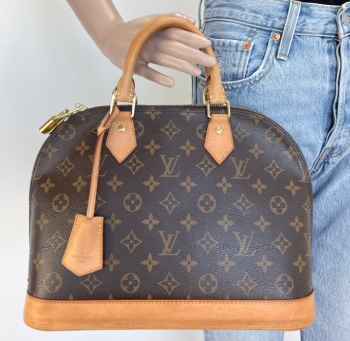 Louis Vuitton alma pm in monogram