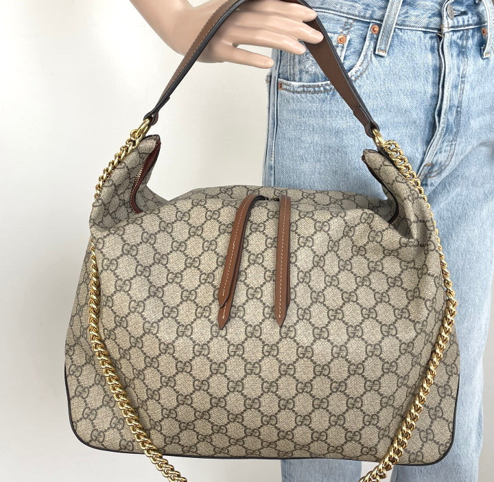 Gucci GG supreme chain hobo Lady Clara s Collection