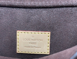 Louis Vuitton metis hobo
