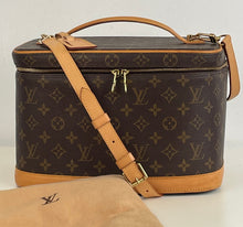 Load image into Gallery viewer, Louis Vuitton Nice vanity/ travel case with strap