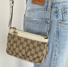 Load image into Gallery viewer, Gucci GG super mini crossbody bag