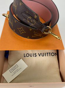 Louis Vuitton bandouliére strap monogram rose poudre