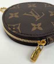 Load image into Gallery viewer, Louis Vuitton round coin purse monogram