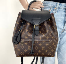 Load image into Gallery viewer, Louis Vuitton montsouris PM black and monogram