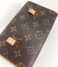 Load image into Gallery viewer, Louis Vuitton pochette florentine