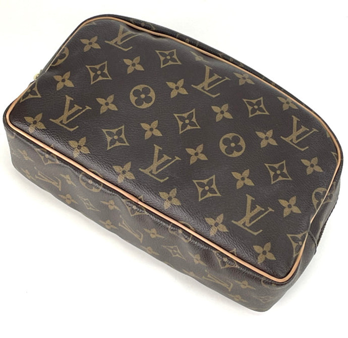 Louis Vuitton toiletry 25 in monogram canvas