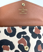 Load image into Gallery viewer, Louis Vuitton empreinte monogram giant wild at heart key pouch