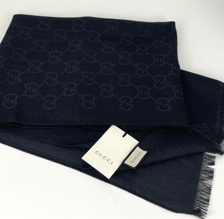 Gucci GG jacuard monogram wool and silk shawl