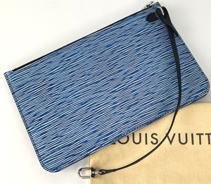 Louis Vuitton epi pochette blue denim
