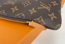 Load image into Gallery viewer, Louis Vuitton etui voyage pm in monogram