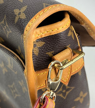 Load image into Gallery viewer, Louis Vuitton sologne monogram