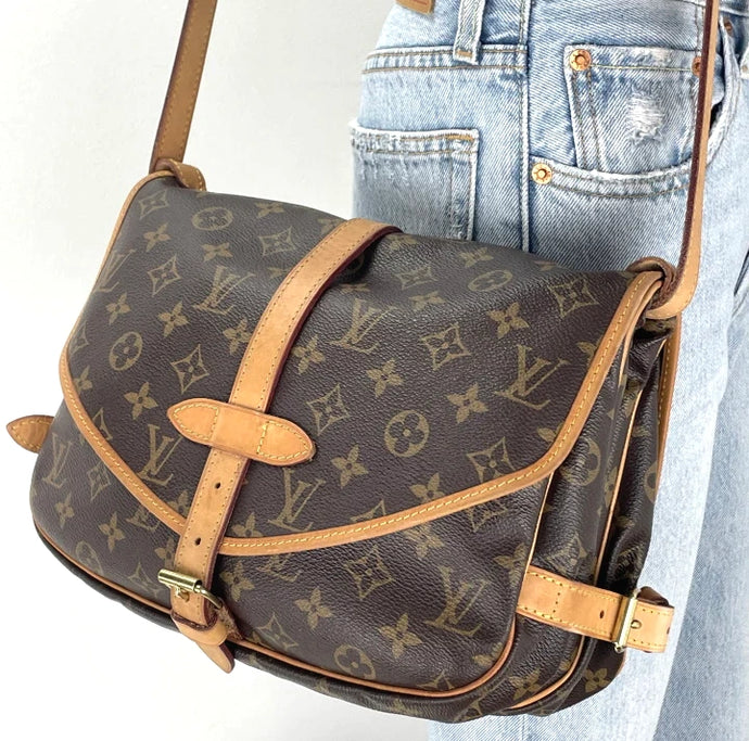 Louis Vuitton saumur 30 monogram messenger bag
