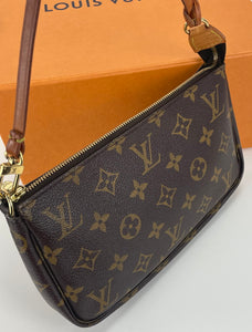 Louis Vuitton pochette accessories in monogram