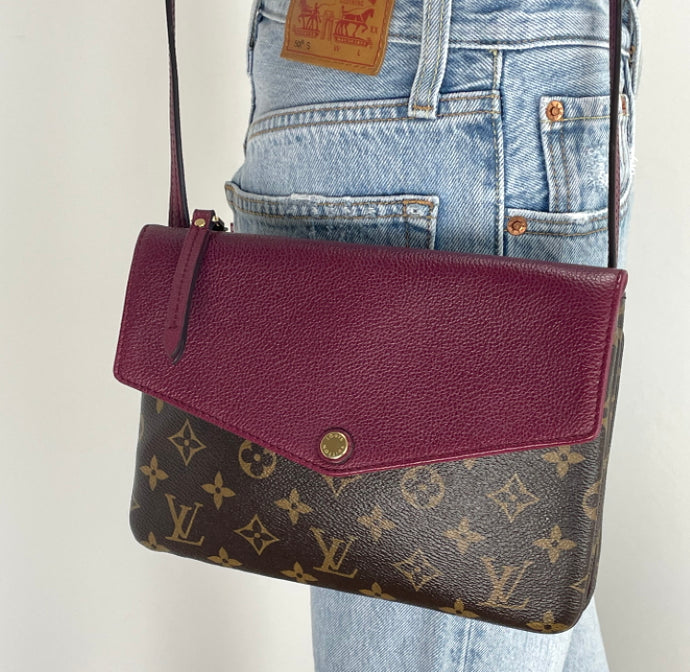 Louis Vuitton pochette twice monogram aurore